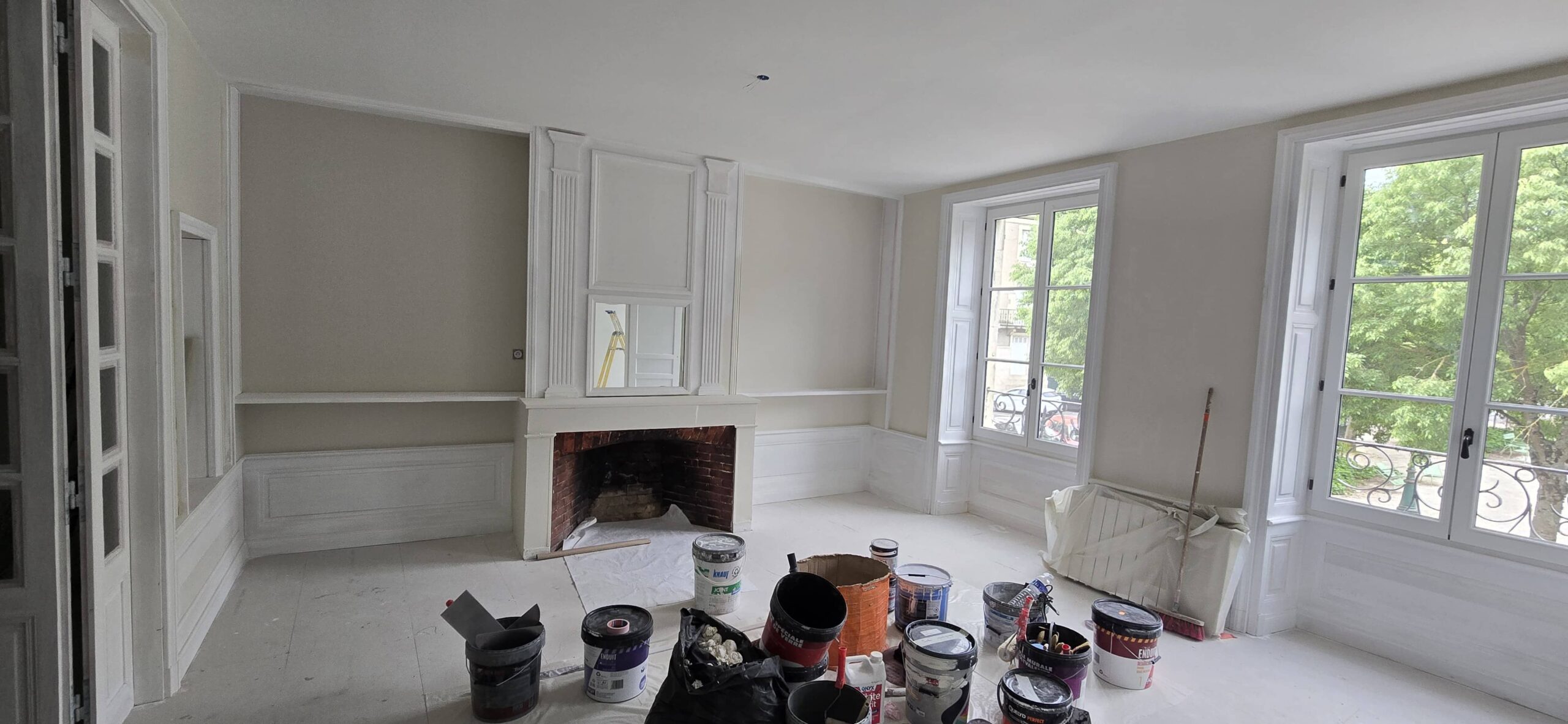 TRAVAUX DE PEINTURE EN COURS